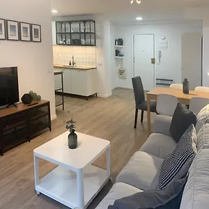 las-canteras-beach-apartment-las-palmas-de-gran-canaria.in-canary-islands.com/